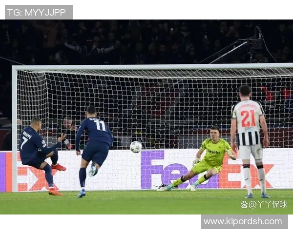 国王杯激战莱比锡与巴黎圣日耳曼平局点球大战精彩瞬间回顾与战术分析
