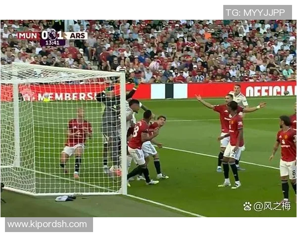 意甲激战曼联逆转多特蒙德补时进球引发争议判罚全场沸腾