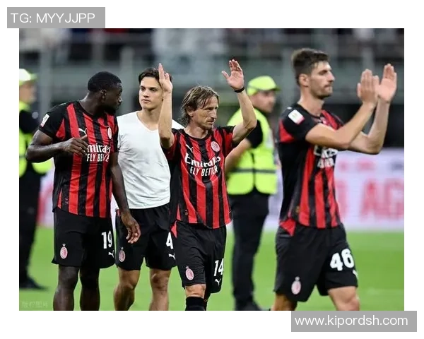 英超大战:尤文图斯狂胜AC米兰五球引发全场轰动 英超大战:尤文图斯狂胜AC米兰五球引发全场轰动