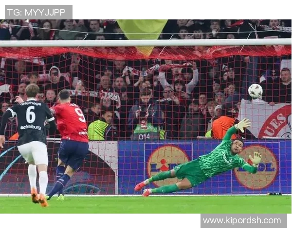 欧联杯莱比锡大胜尤文图斯神扑引发争议判罚全场沸腾